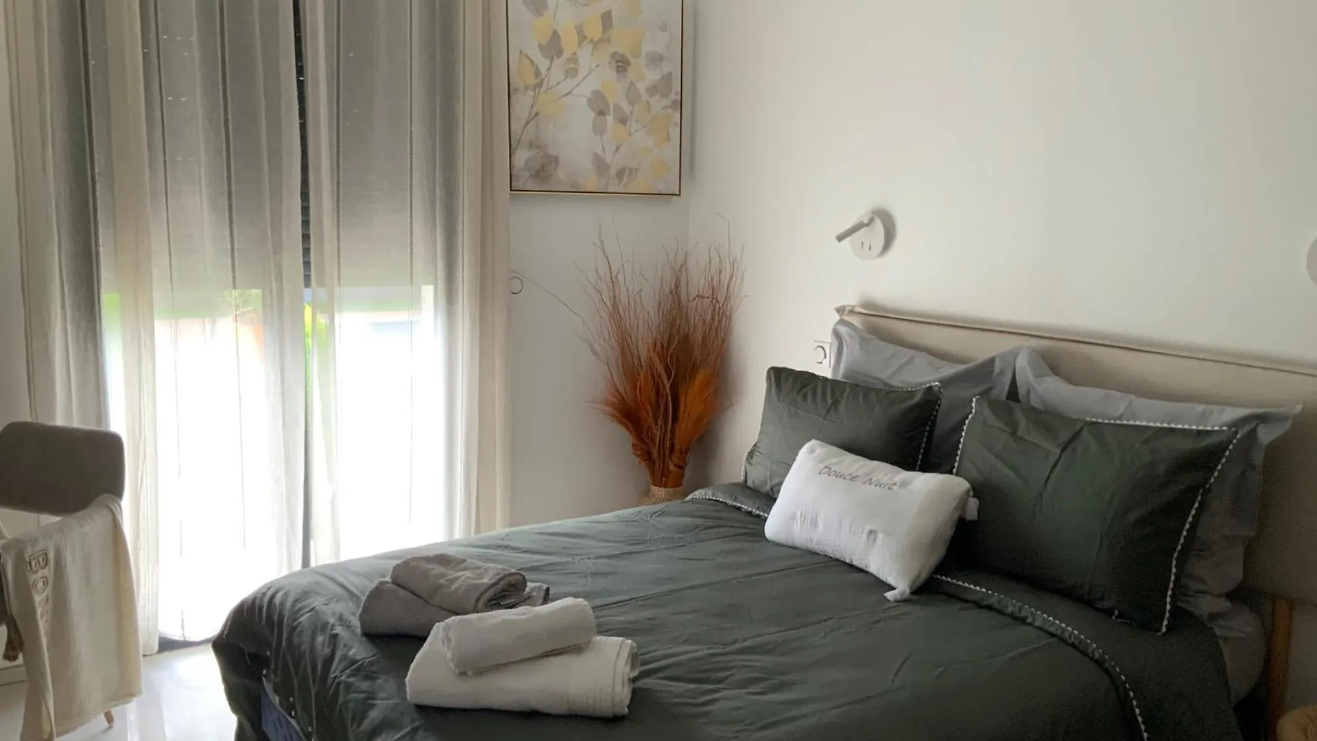 Espace Privee Une Chambre ,Salle Bain Toilettes Chez L Habitants Valence  Valence (Drome)
